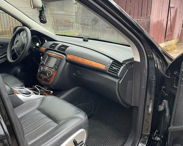Черный Мерседес Р-Класс, объемом двигателя 3.5 л и пробегом 299 тыс. км за 6999 $, фото 6 на Automoto.ua