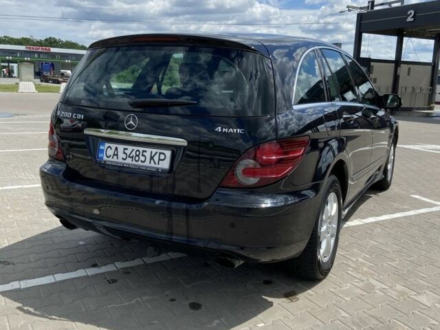 Чорний Мерседес Р-Клас, об'ємом двигуна 3 л та пробігом 350 тис. км за 4429 $, фото 4 на Automoto.ua