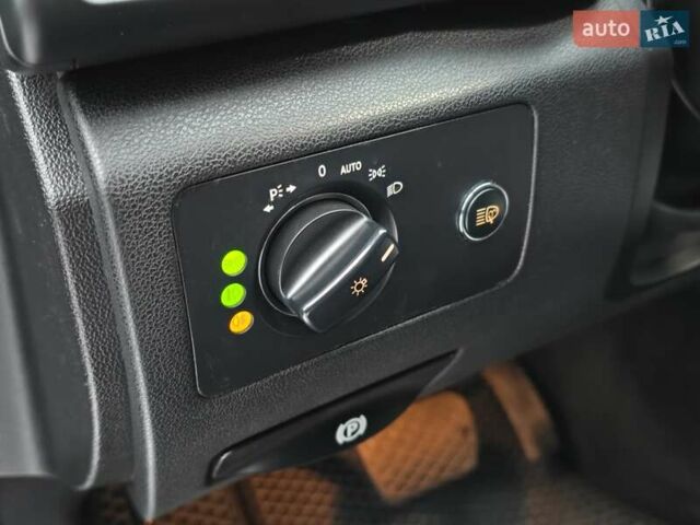 Черный Мерседес Р-Класс, объемом двигателя 3 л и пробегом 205 тыс. км за 7900 $, фото 27 на Automoto.ua