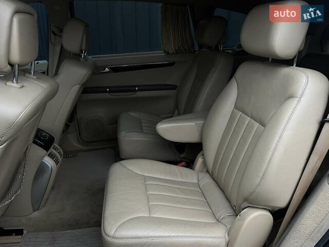 Чорний Мерседес Р-Клас, об'ємом двигуна 5 л та пробігом 134 тис. км за 6999 $, фото 26 на Automoto.ua