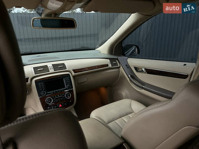 Чорний Мерседес Р-Клас, об'ємом двигуна 5 л та пробігом 134 тис. км за 6999 $, фото 21 на Automoto.ua