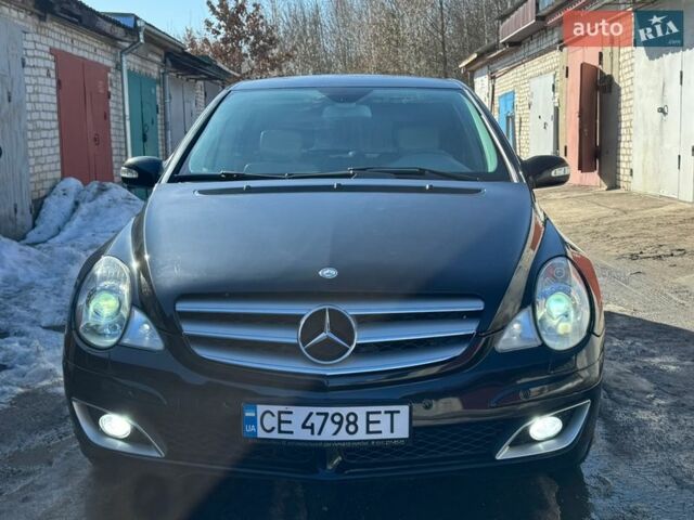 Черный Мерседес Р-Класс, объемом двигателя 3.5 л и пробегом 310 тыс. км за 10750 $, фото 2 на Automoto.ua