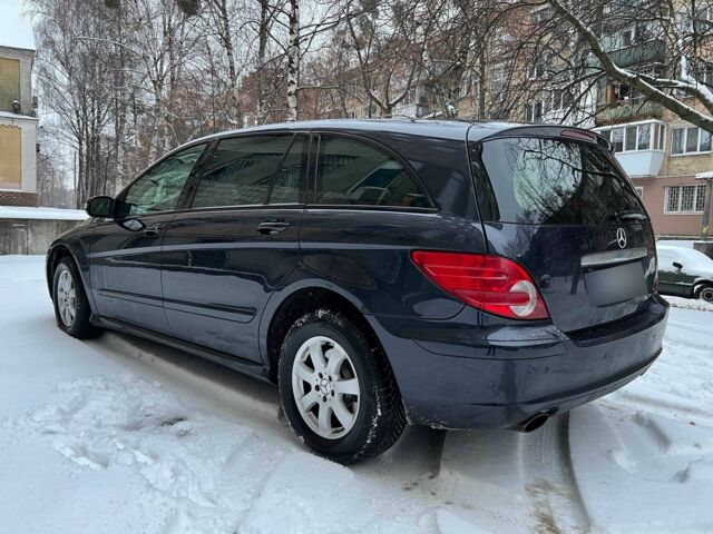 Черный Мерседес Р-Класс, объемом двигателя 3.2 л и пробегом 330 тыс. км за 5766 $, фото 2 на Automoto.ua