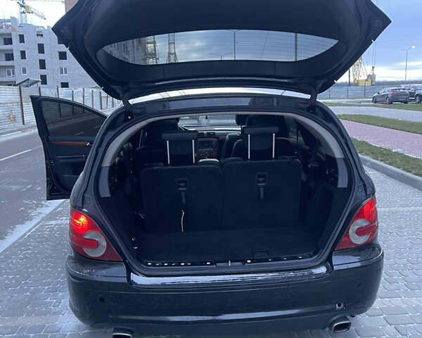 Черный Мерседес Р-Класс, объемом двигателя 3.5 л и пробегом 176 тыс. км за 6200 $, фото 21 на Automoto.ua