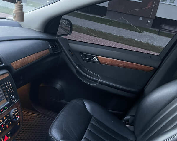 Черный Мерседес Р-Класс, объемом двигателя 3.5 л и пробегом 176 тыс. км за 6200 $, фото 24 на Automoto.ua