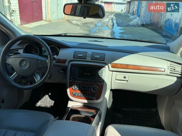 Черный Мерседес Р-Класс, объемом двигателя 3.5 л и пробегом 310 тыс. км за 10750 $, фото 13 на Automoto.ua