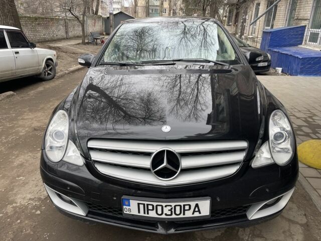 Черный Мерседес Р-Класс, объемом двигателя 3 л и пробегом 340 тыс. км за 10700 $, фото 6 на Automoto.ua