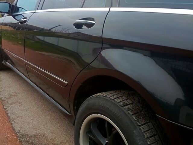 Черный Мерседес Р-Класс, объемом двигателя 3 л и пробегом 350 тыс. км за 8000 $, фото 5 на Automoto.ua