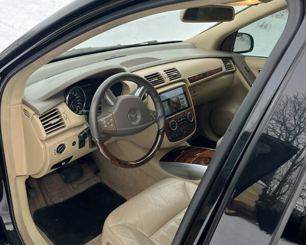 Черный Мерседес Р-Класс, объемом двигателя 3.5 л и пробегом 300 тыс. км за 7500 $, фото 1 на Automoto.ua