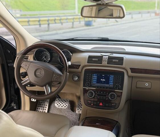 Черный Мерседес Р-Класс, объемом двигателя 3 л и пробегом 330 тыс. км за 9000 $, фото 8 на Automoto.ua