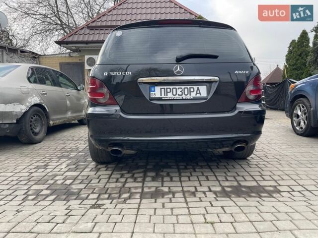 Чорний Мерседес Р-Клас, об'ємом двигуна 2.99 л та пробігом 345 тис. км за 10700 $, фото 5 на Automoto.ua