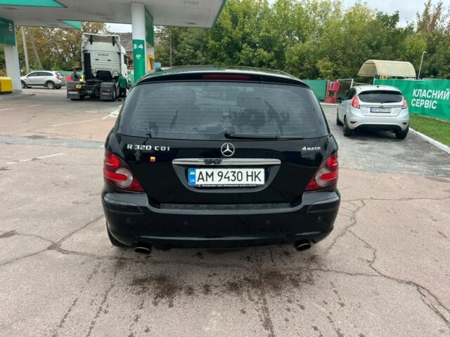 Чорний Мерседес Р-Клас, об'ємом двигуна 3 л та пробігом 3 тис. км за 10024 $, фото 3 на Automoto.ua