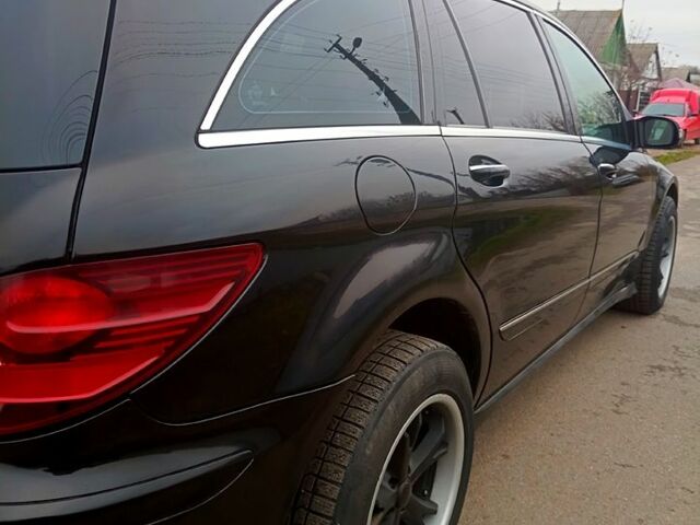 Черный Мерседес Р-Класс, объемом двигателя 3 л и пробегом 350 тыс. км за 8000 $, фото 7 на Automoto.ua
