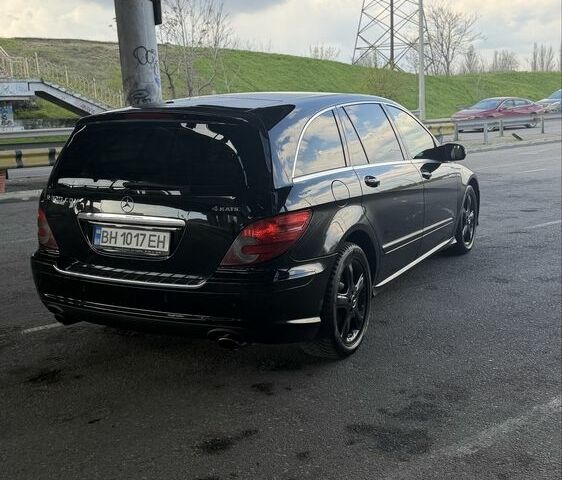 Чорний Мерседес Р-Клас, об'ємом двигуна 3 л та пробігом 330 тис. км за 8900 $, фото 6 на Automoto.ua