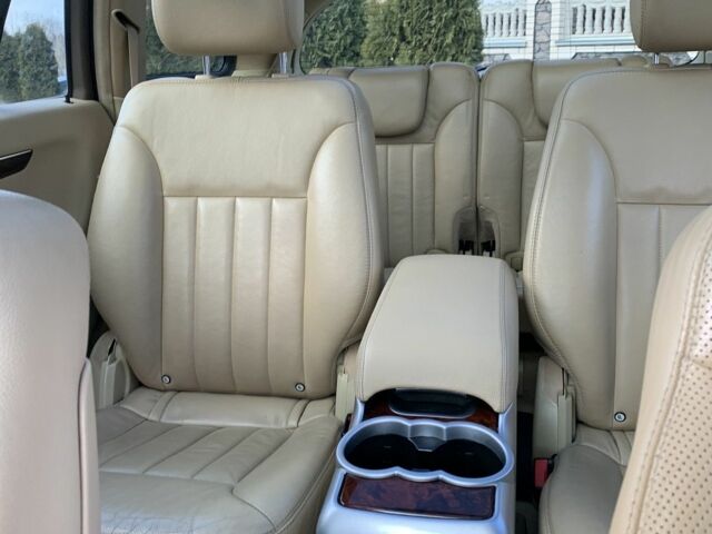 Черный Мерседес Р-Класс, объемом двигателя 5 л и пробегом 310 тыс. км за 7900 $, фото 19 на Automoto.ua