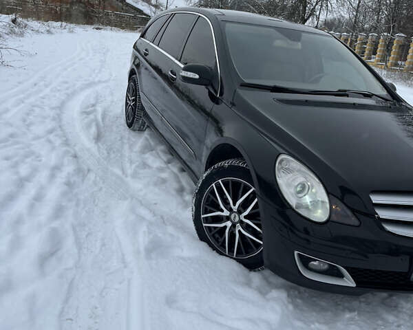 Черный Мерседес Р-Класс, объемом двигателя 3.5 л и пробегом 300 тыс. км за 7500 $, фото 4 на Automoto.ua