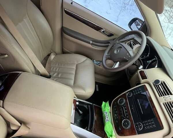 Черный Мерседес Р-Класс, объемом двигателя 3 л и пробегом 127 тыс. км за 11000 $, фото 5 на Automoto.ua