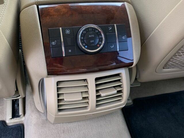 Черный Мерседес Р-Класс, объемом двигателя 5 л и пробегом 310 тыс. км за 7900 $, фото 17 на Automoto.ua