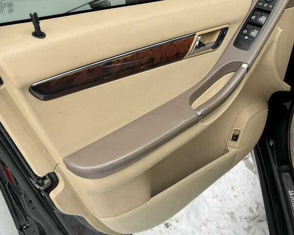 Черный Мерседес Р-Класс, объемом двигателя 3.5 л и пробегом 300 тыс. км за 7500 $, фото 20 на Automoto.ua