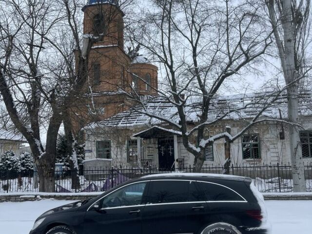 Черный Мерседес Р-Класс, объемом двигателя 3 л и пробегом 340 тыс. км за 10700 $, фото 8 на Automoto.ua