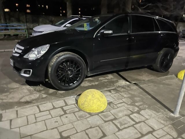 Черный Мерседес Р-Класс, объемом двигателя 3 л и пробегом 340 тыс. км за 10700 $, фото 5 на Automoto.ua