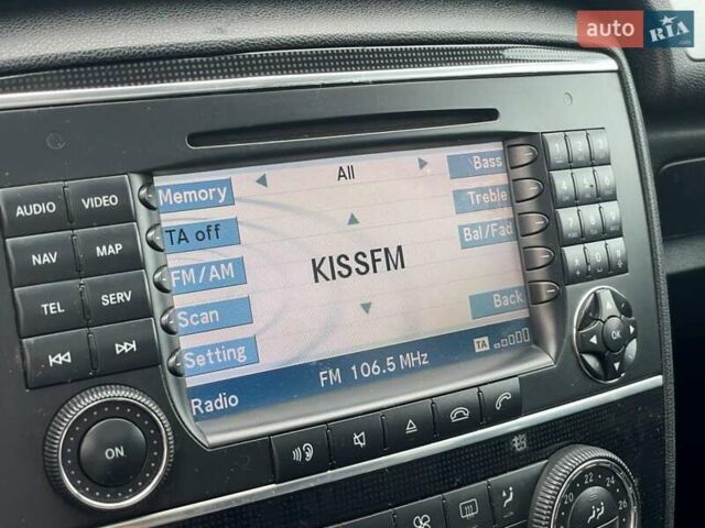Черный Мерседес Р-Класс, объемом двигателя 3 л и пробегом 240 тыс. км за 4300 $, фото 16 на Automoto.ua