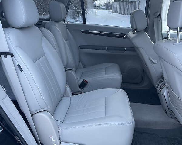 Черный Мерседес Р-Класс, объемом двигателя 5 л и пробегом 95 тыс. км за 11500 $, фото 13 на Automoto.ua