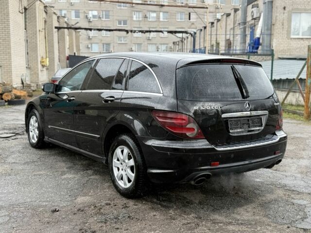 Черный Мерседес Р-Класс, объемом двигателя 3 л и пробегом 265 тыс. км за 3699 $, фото 4 на Automoto.ua