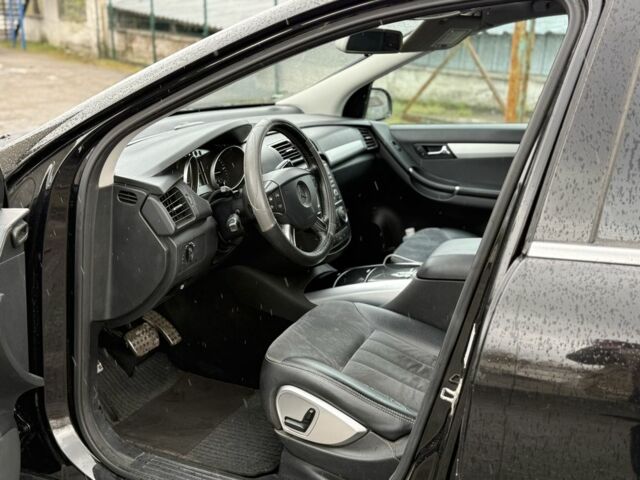 Черный Мерседес Р-Класс, объемом двигателя 3 л и пробегом 265 тыс. км за 3699 $, фото 5 на Automoto.ua