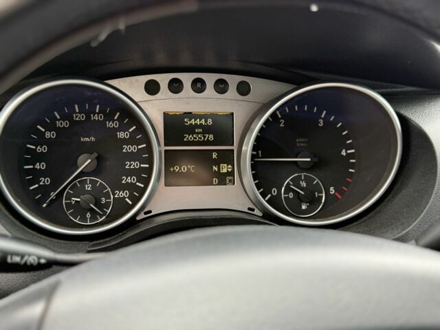 Черный Мерседес Р-Класс, объемом двигателя 3 л и пробегом 265 тыс. км за 3699 $, фото 8 на Automoto.ua