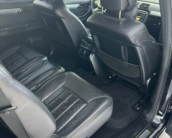 Черный Мерседес Р-Класс, объемом двигателя 3 л и пробегом 357 тыс. км за 11199 $, фото 53 на Automoto.ua