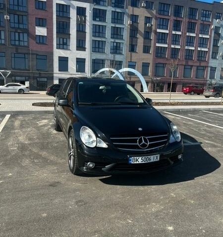 Черный Мерседес Р-Класс, объемом двигателя 3 л и пробегом 358 тыс. км за 10900 $, фото 2 на Automoto.ua