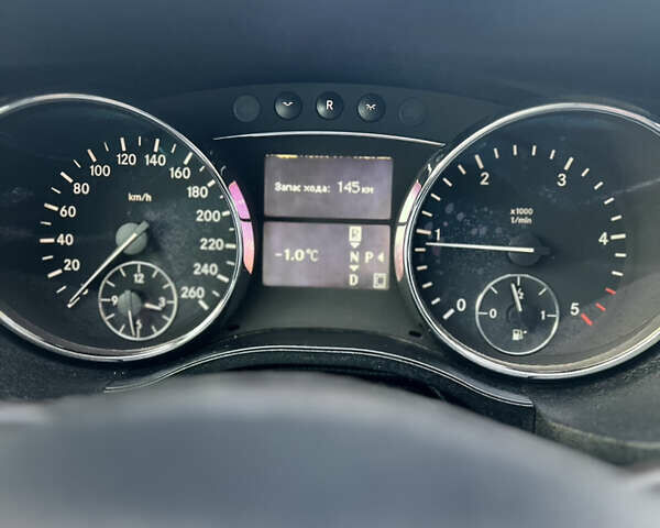 Черный Мерседес Р-Класс, объемом двигателя 3 л и пробегом 357 тыс. км за 11199 $, фото 37 на Automoto.ua