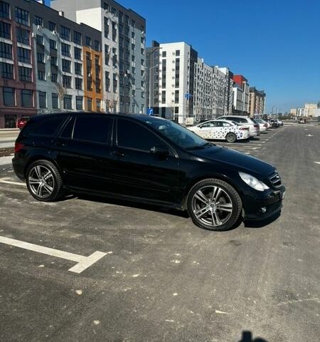 Черный Мерседес Р-Класс, объемом двигателя 3 л и пробегом 358 тыс. км за 10900 $, фото 3 на Automoto.ua