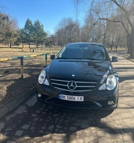 Черный Мерседес Р-Класс, объемом двигателя 3 л и пробегом 358 тыс. км за 10900 $, фото 1 на Automoto.ua