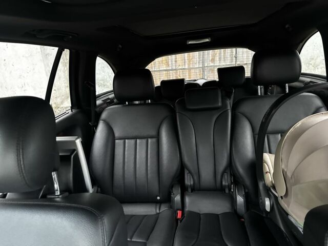 Чорний Мерседес Р-Клас, об'ємом двигуна 3 л та пробігом 343 тис. км за 9800 $, фото 13 на Automoto.ua