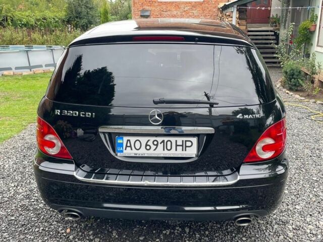 Черный Мерседес Р-Класс, объемом двигателя 3 л и пробегом 330 тыс. км за 12228 $, фото 6 на Automoto.ua