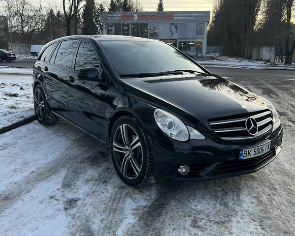 Черный Мерседес Р-Класс, объемом двигателя 3 л и пробегом 357 тыс. км за 11199 $, фото 1 на Automoto.ua