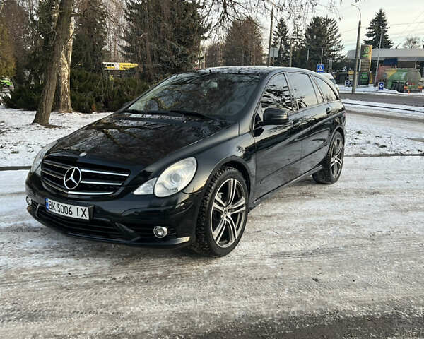 Черный Мерседес Р-Класс, объемом двигателя 3 л и пробегом 357 тыс. км за 11199 $, фото 3 на Automoto.ua