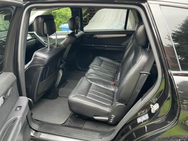 Черный Мерседес Р-Класс, объемом двигателя 3 л и пробегом 330 тыс. км за 12228 $, фото 11 на Automoto.ua