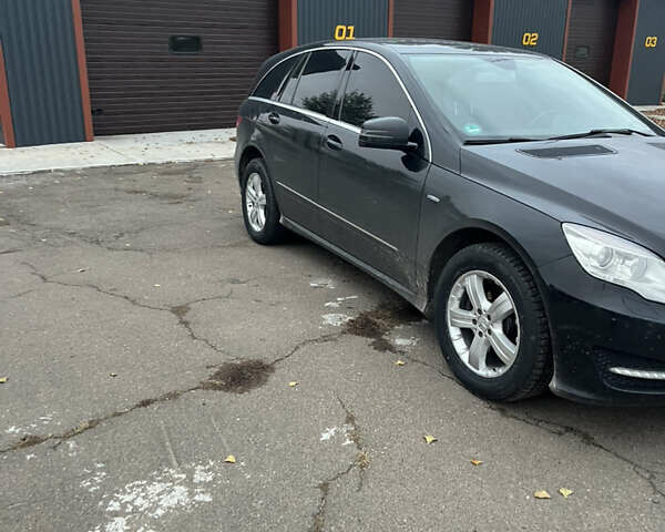 Чорний Мерседес Р-Клас, об'ємом двигуна 2.99 л та пробігом 380 тис. км за 15500 $, фото 3 на Automoto.ua