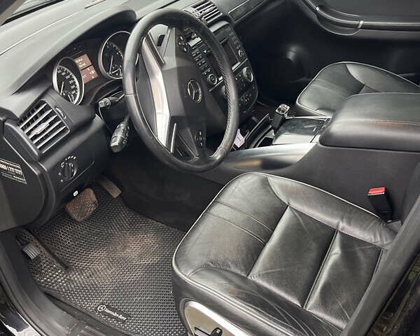 Чорний Мерседес Р-Клас, об'ємом двигуна 2.99 л та пробігом 368 тис. км за 13500 $, фото 1 на Automoto.ua