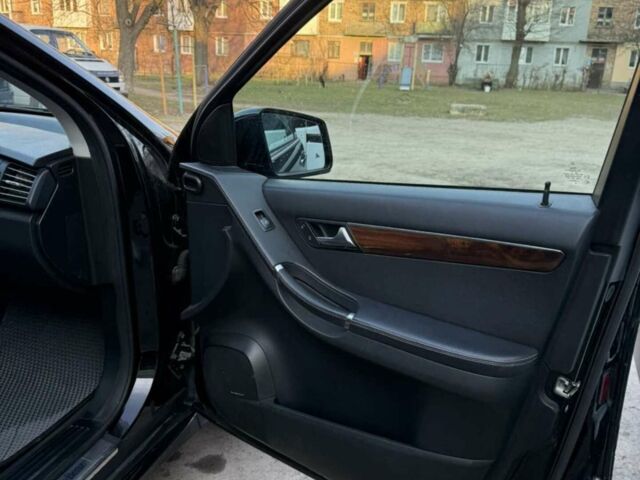 Чорний Мерседес Р-Клас, об'ємом двигуна 2.99 л та пробігом 285 тис. км за 12000 $, фото 24 на Automoto.ua