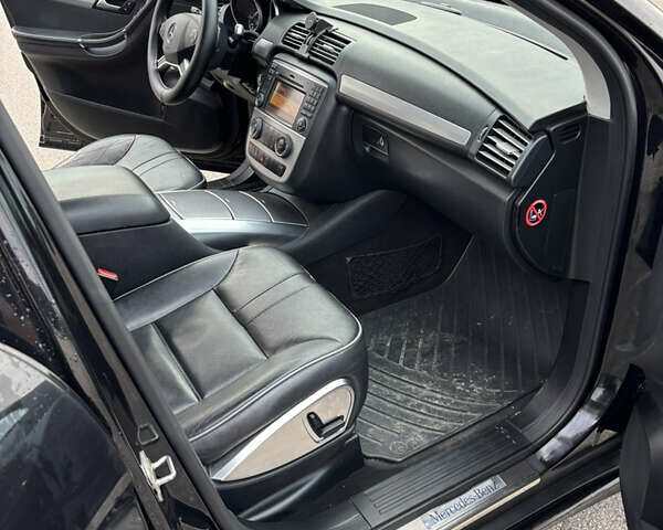 Черный Мерседес Р-Класс, объемом двигателя 3 л и пробегом 330 тыс. км за 14787 $, фото 10 на Automoto.ua