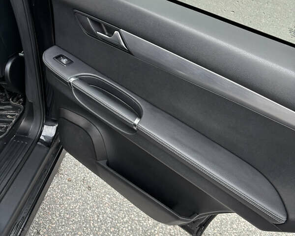 Черный Мерседес Р-Класс, объемом двигателя 3 л и пробегом 330 тыс. км за 14787 $, фото 9 на Automoto.ua