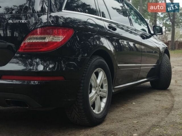 Черный Мерседес Р-Класс, объемом двигателя 2.99 л и пробегом 250 тыс. км за 11000 $, фото 11 на Automoto.ua