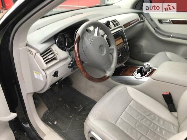 Черный Мерседес Р-Класс, объемом двигателя 5 л и пробегом 190 тыс. км за 8777 $, фото 11 на Automoto.ua