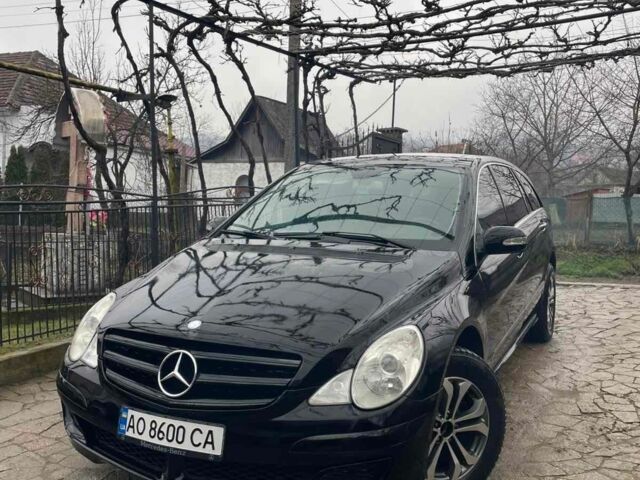 Чорний Мерседес Р-Клас, об'ємом двигуна 3.5 л та пробігом 267 тис. км за 6550 $, фото 2 на Automoto.ua