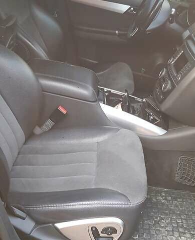 Чорний Мерседес Р-Клас, об'ємом двигуна 5 л та пробігом 259 тис. км за 9000 $, фото 17 на Automoto.ua