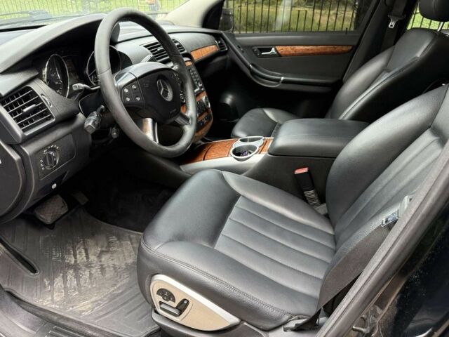 Черный Мерседес Р-Класс, объемом двигателя 3.5 л и пробегом 180 тыс. км за 7000 $, фото 6 на Automoto.ua